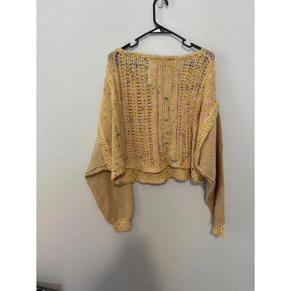 Free people gold long sleeve sweater size small (oversized) retails $128 - Picture 2 of 7
